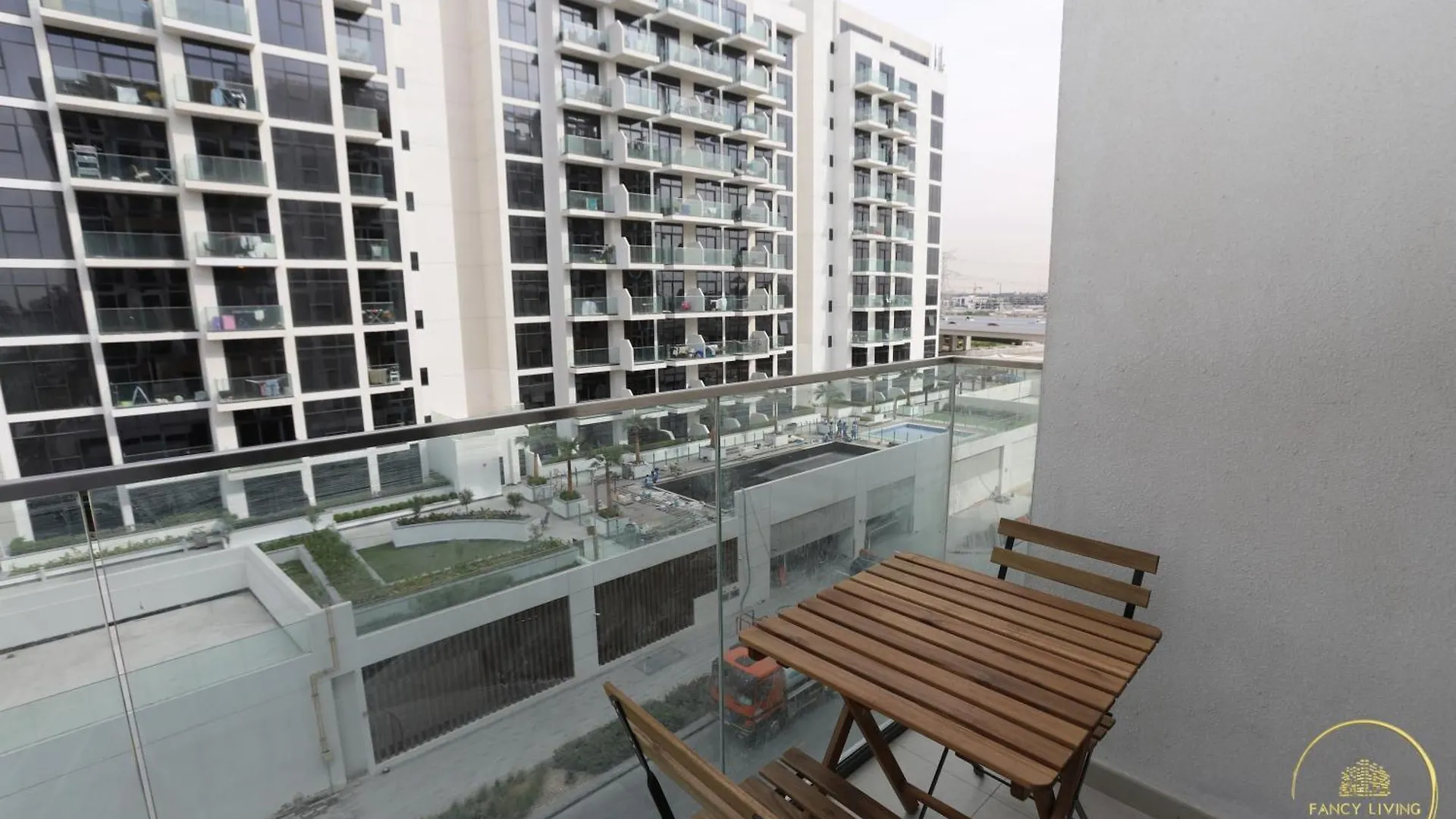 Luxury 2-Bhk Apartment Located In Azizi Riviera 47 Riv 47-419 Dubai
