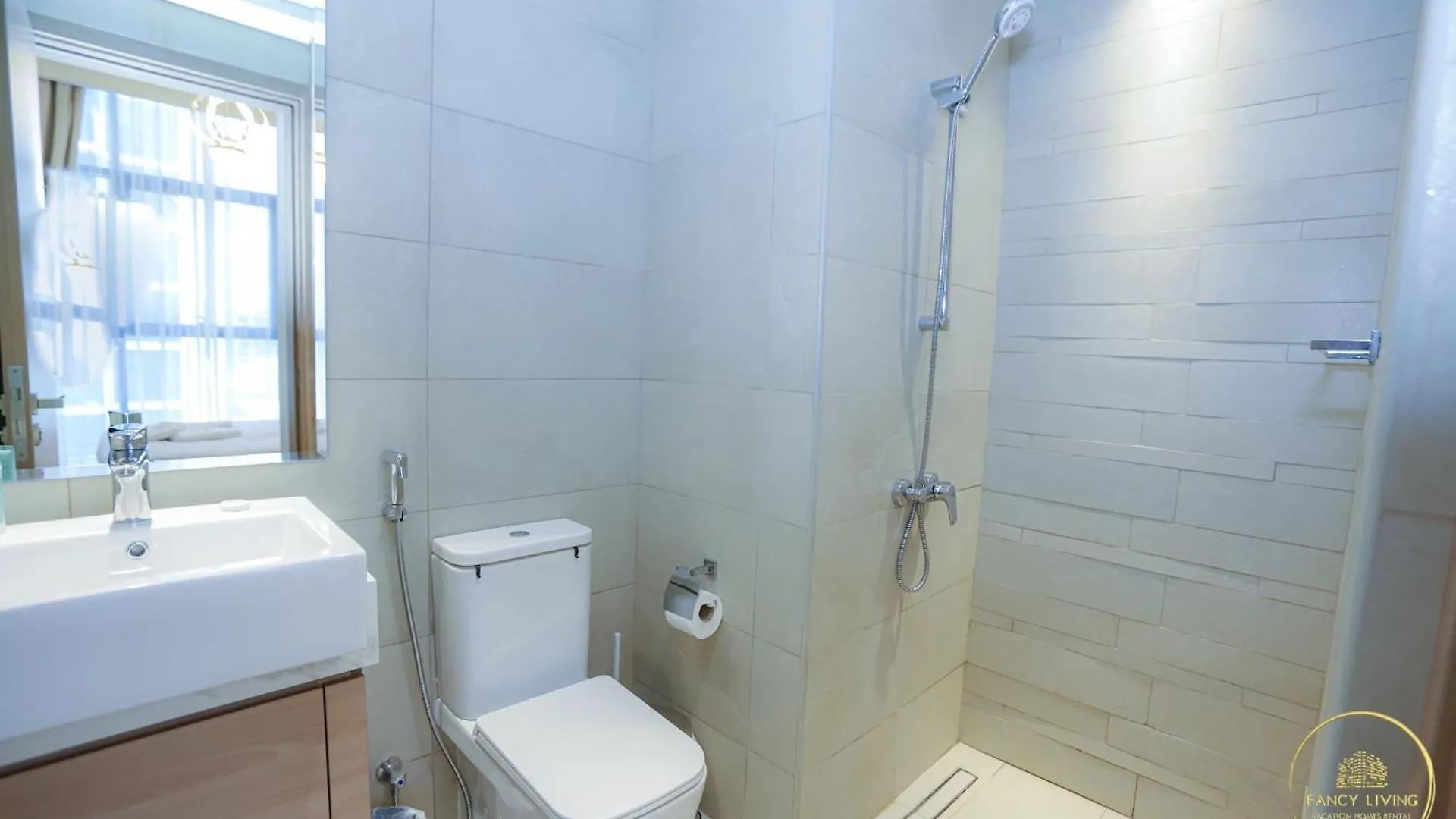 Luxury 2-Bhk Apartment Located In Azizi Riviera 47 Riv 47-419 Dubai